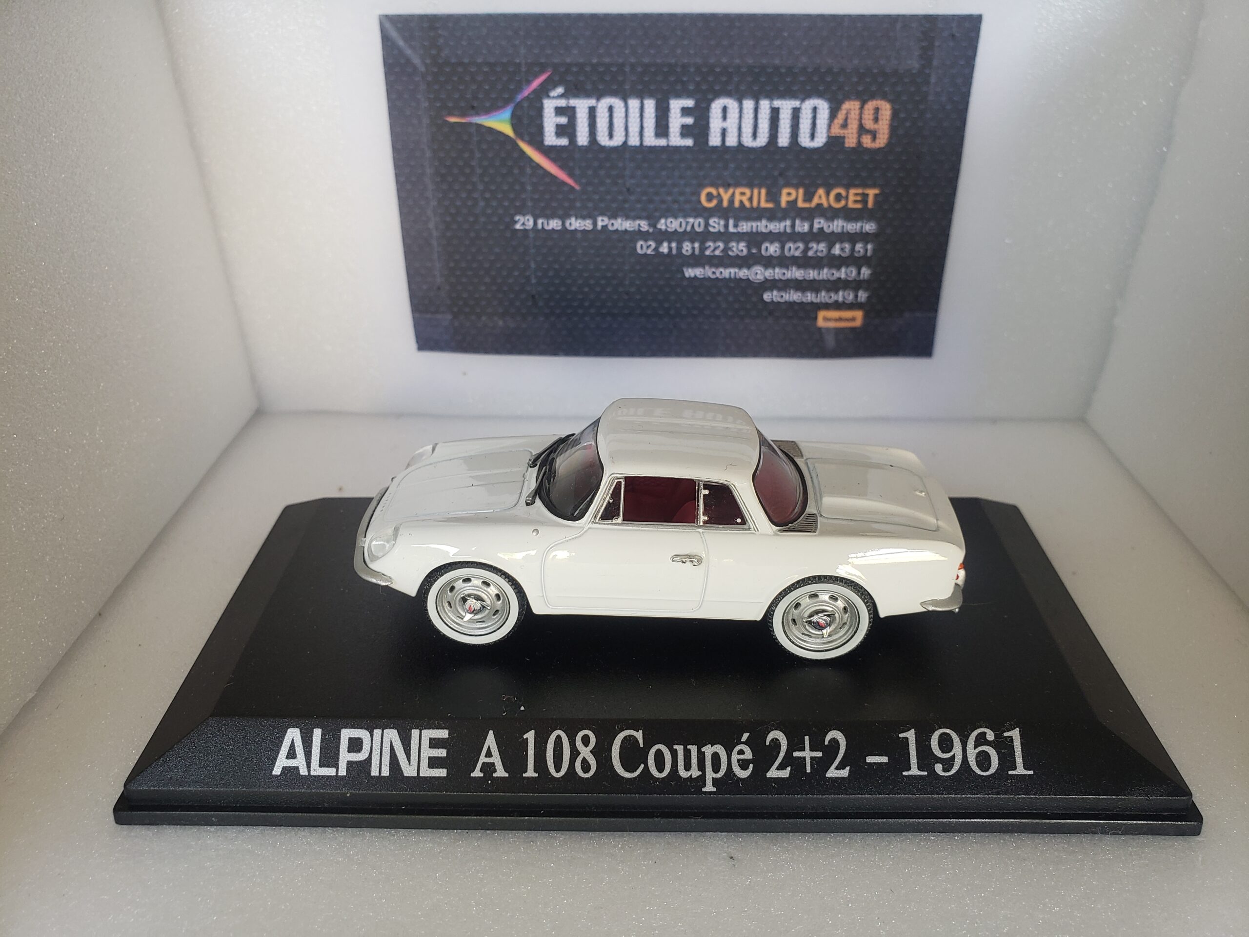 Alpine A108 Coupé 2+2 – 1961 - Vins Rouges Harmonieux pour Chaque Occasion Alpine A108 Coupé 2+2 – 1961 - Vins Rouges Harmonieux pour Chaque Occasion