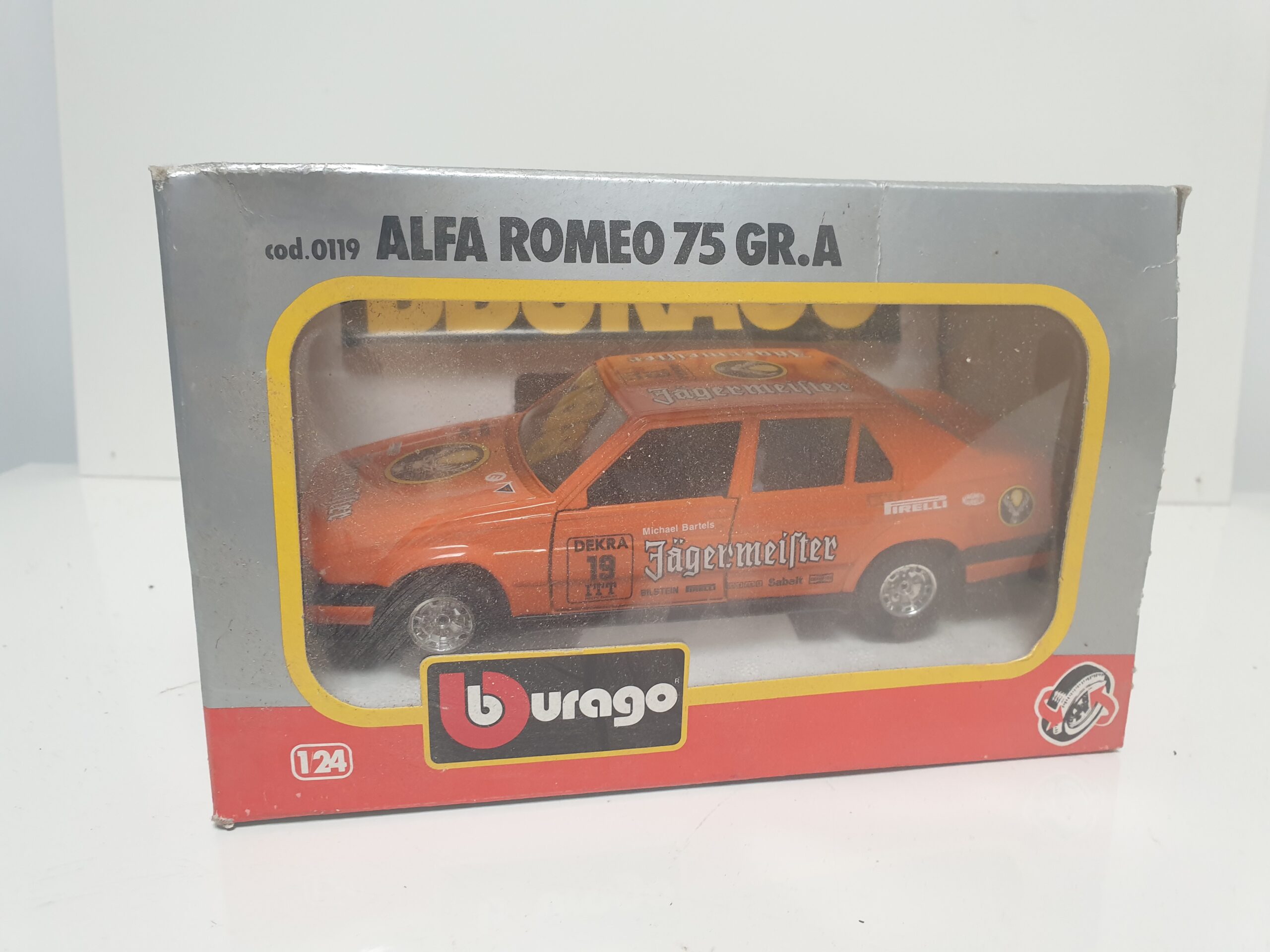 Alfa romeo 75 gr A - Vins Rouges Harmonieux pour Chaque Occasion Alfa romeo 75 gr A - Vins Rouges Harmonieux pour Chaque Occasion