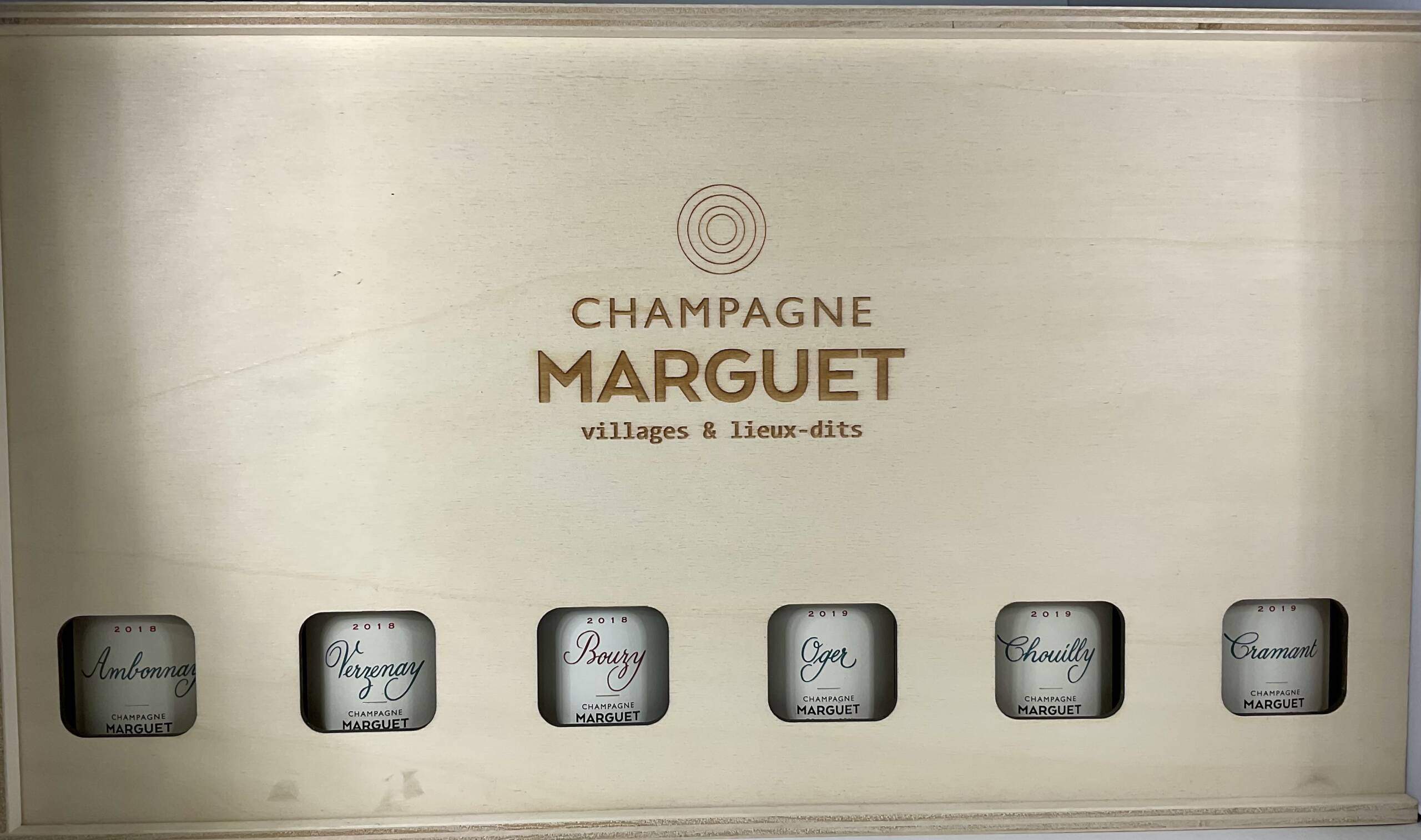 Assortiment de 6 « Villages » brut nature millésimés B. Marguet - Vins Rouges Harmonieux pour Chaque Occasion Assortiment de 6 « Villages » brut nature millésimés B. Marguet - Vins Rouges Harmonieux pour Chaque Occasion