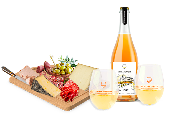 1- Bouteille de Fermier de famille + planche de charcuteries et verres en vitre gravés - Vins Rouges Harmonieux pour Chaque Occasion