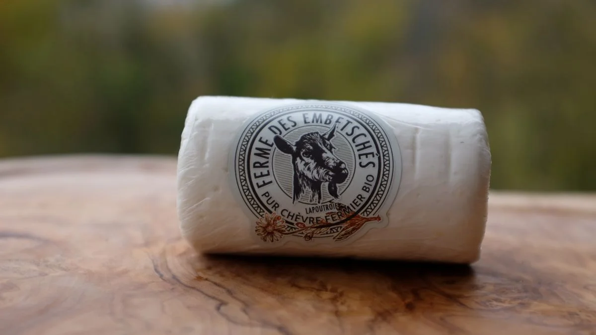 Bûchette de chèvre frais - Vins Rouges Harmonieux pour Chaque Occasion Bûchette de chèvre frais - Vins Rouges Harmonieux pour Chaque Occasion