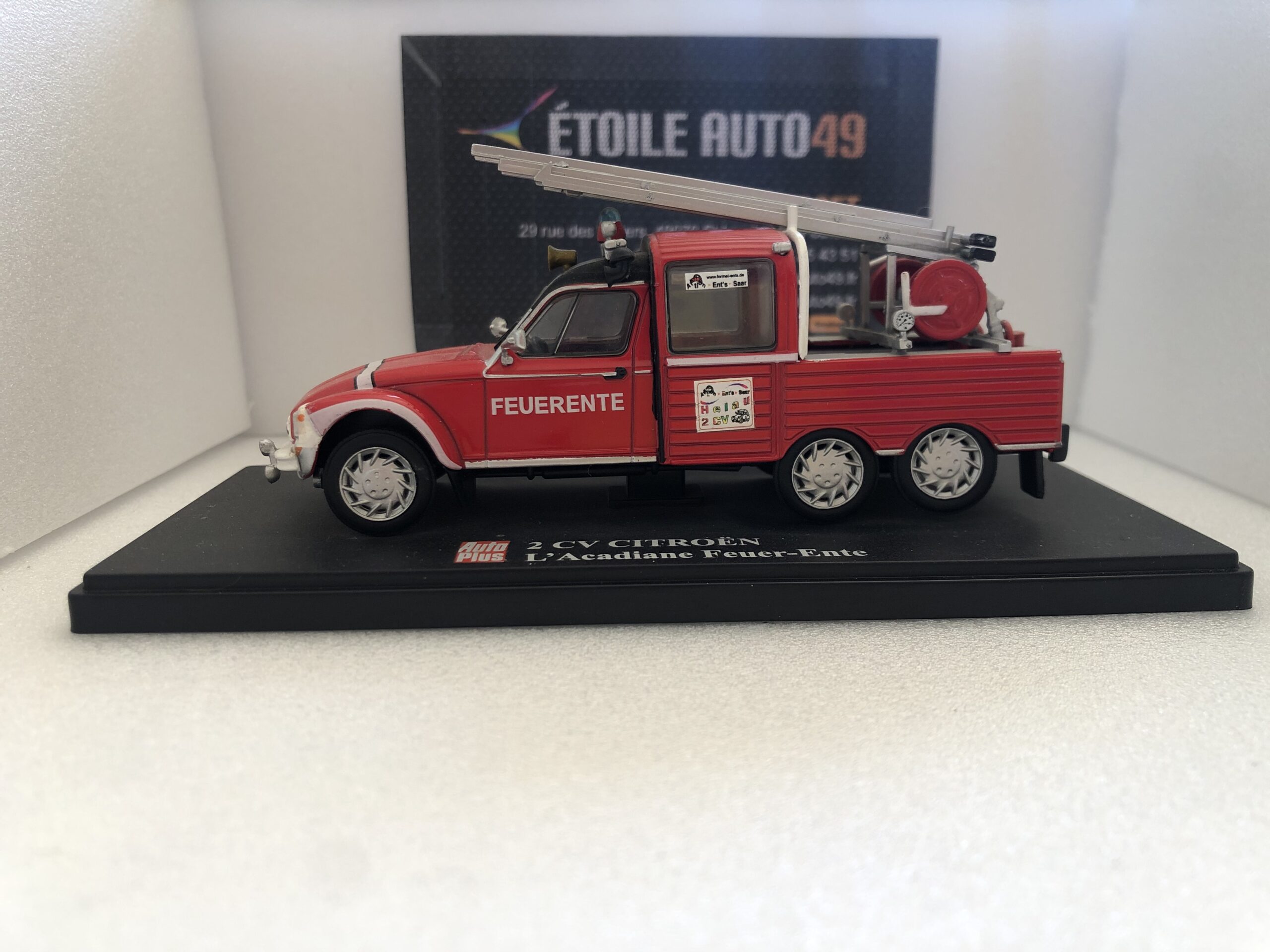 2 CV Citroën L’Acadiane Feuer-Ente - Vins Rouges Harmonieux pour Chaque Occasion 2 CV Citroën L’Acadiane Feuer-Ente - Vins Rouges Harmonieux pour Chaque Occasion