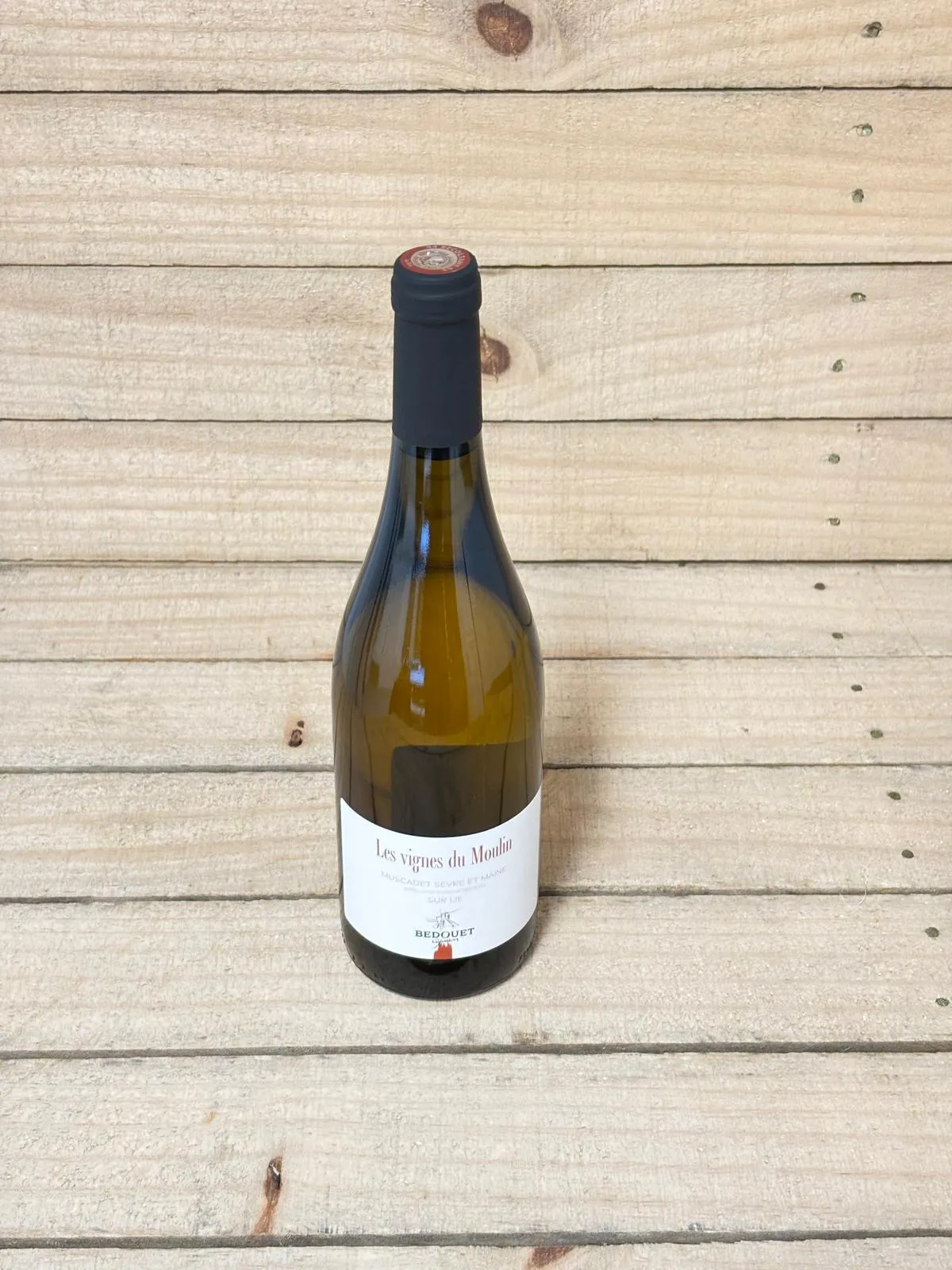 « Les Vignes du Moulin » – Muscadet Sèvre et Maine sur Lie 2023 - Vins Rouges Harmonieux pour Chaque Occasion « Les Vignes du Moulin » – Muscadet Sèvre et Maine sur Lie 2023 - Vins Rouges Harmonieux pour Chaque Occasion