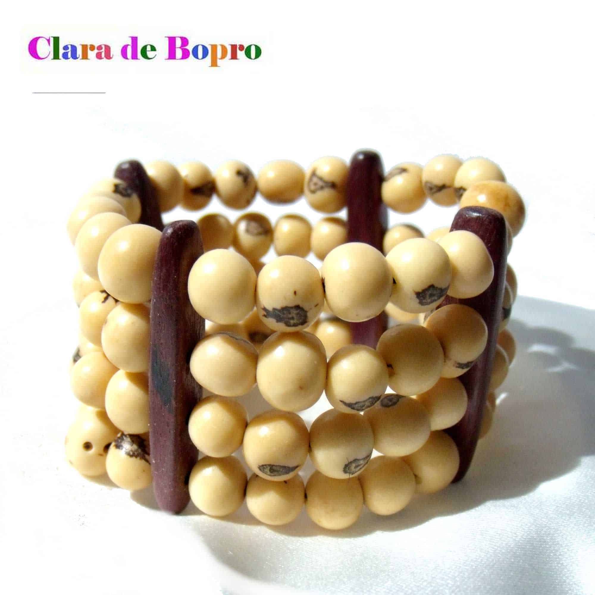 Bracelet en graines naturelles acai style tribal couleur beige - Vins Rouges Harmonieux pour Chaque Occasion Bracelet en graines naturelles acai style tribal couleur beige - Vins Rouges Harmonieux pour Chaque Occasion