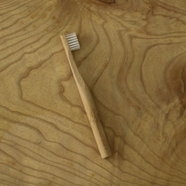 Brosse à dents Bambou Enfant - Vins Rouges Harmonieux pour Chaque Occasion