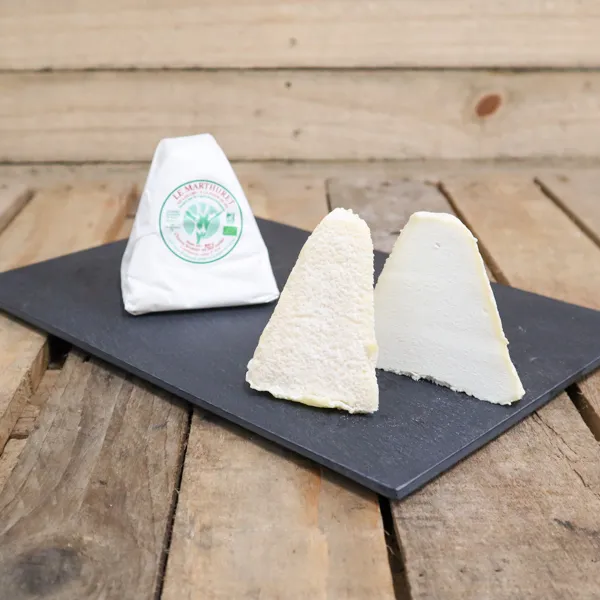 (25/07) Pyramide de chèvre demi-affinée 260g - Vins Rouges Harmonieux pour Chaque Occasion