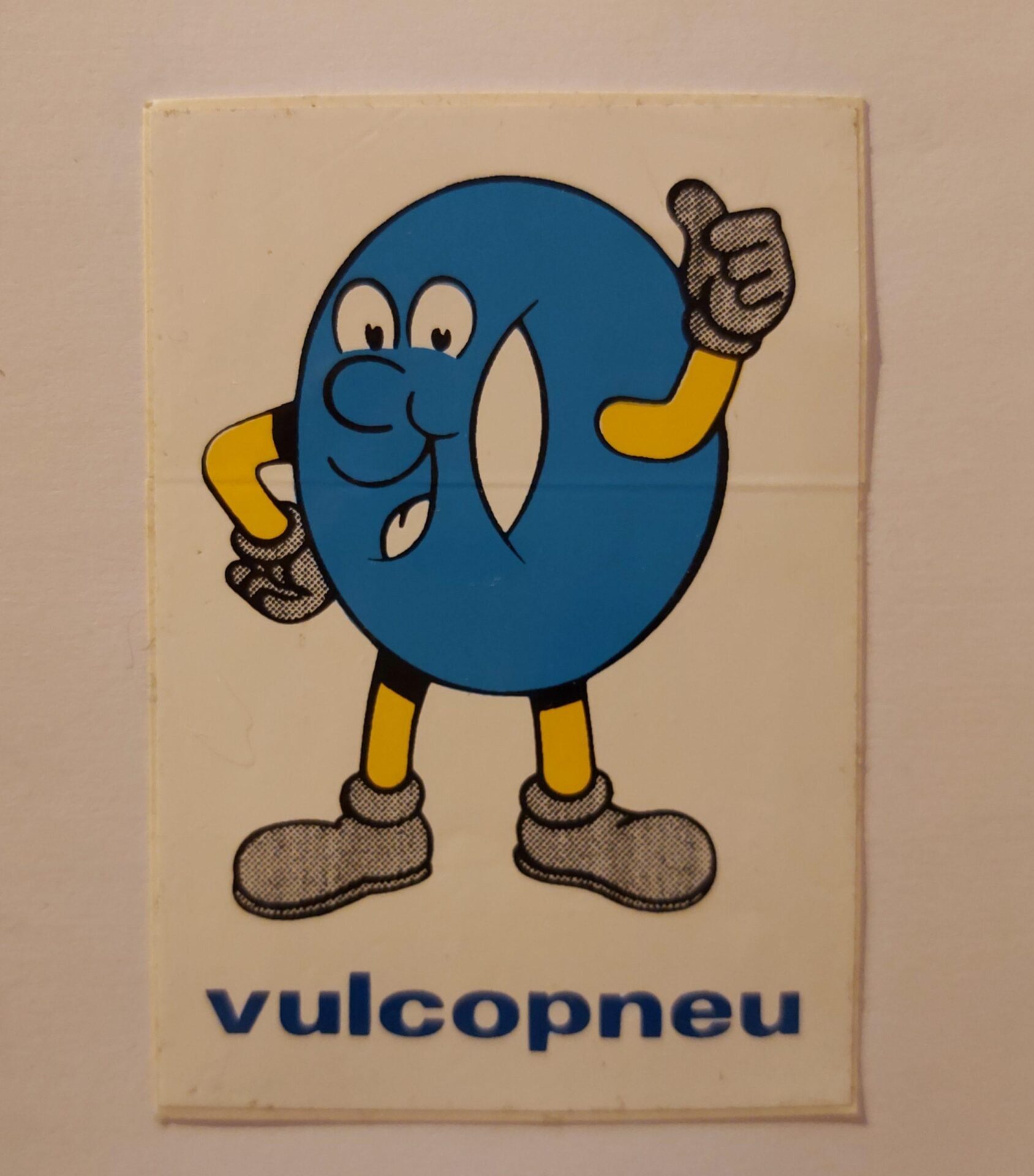 Autocollant Vulco pneu - Vins Rouges Harmonieux pour Chaque Occasion Autocollant Vulco pneu - Vins Rouges Harmonieux pour Chaque Occasion