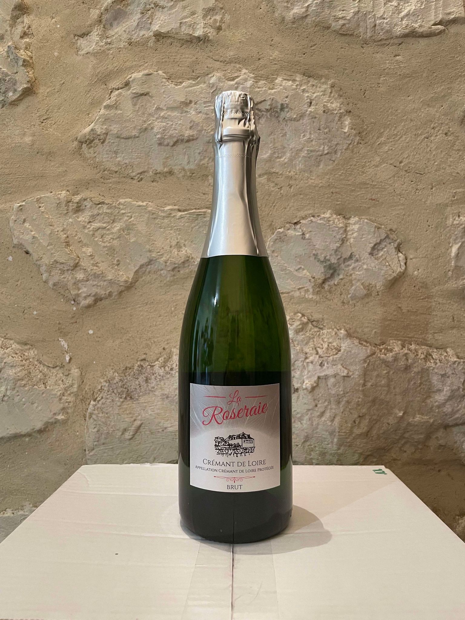AOC Crémant de Loire blanc – Carton de 6 Bouteilles - Vins Rouges Harmonieux pour Chaque Occasion AOC Crémant de Loire blanc – Carton de 6 Bouteilles - Vins Rouges Harmonieux pour Chaque Occasion