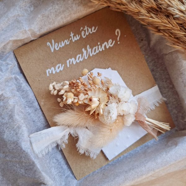 Boutonnière en fleurs séchées et sa jolie boite cadeau - Vins Rouges Harmonieux pour Chaque Occasion