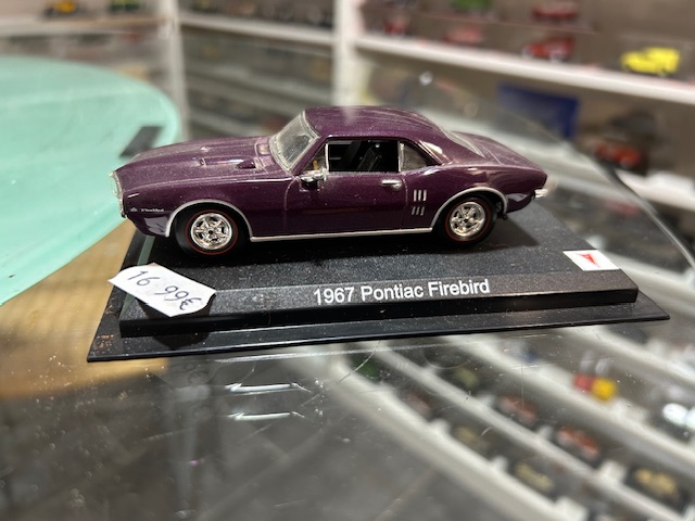 1967 Pontiac Firebird 1/43 - Vins Rouges Harmonieux pour Chaque Occasion 1967 Pontiac Firebird 1/43 - Vins Rouges Harmonieux pour Chaque Occasion