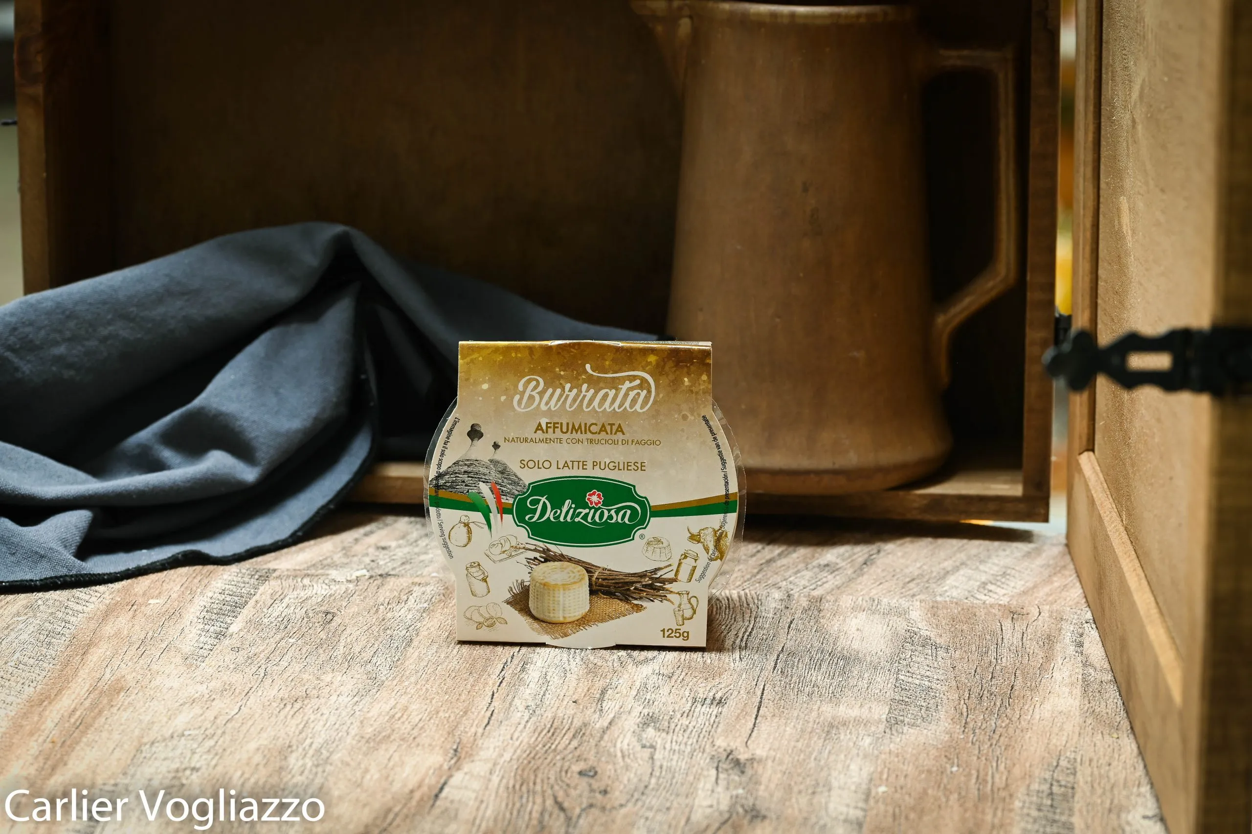 Burrata fumé (125g) - Vins Rouges Harmonieux pour Chaque Occasion Burrata fumé (125g) - Vins Rouges Harmonieux pour Chaque Occasion